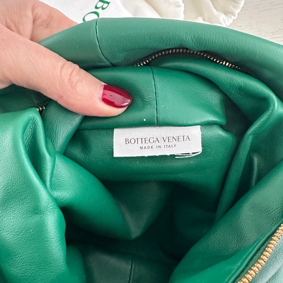 Bottega Veneta Mini Green Leather Hobo Bag - Picture 6 of 7